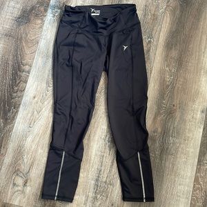 Old Navy Active Go Dry Leggings